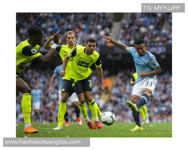 哈德斯菲尔德主场迎战曼彻斯特城争夺英超荣耀的激烈对决